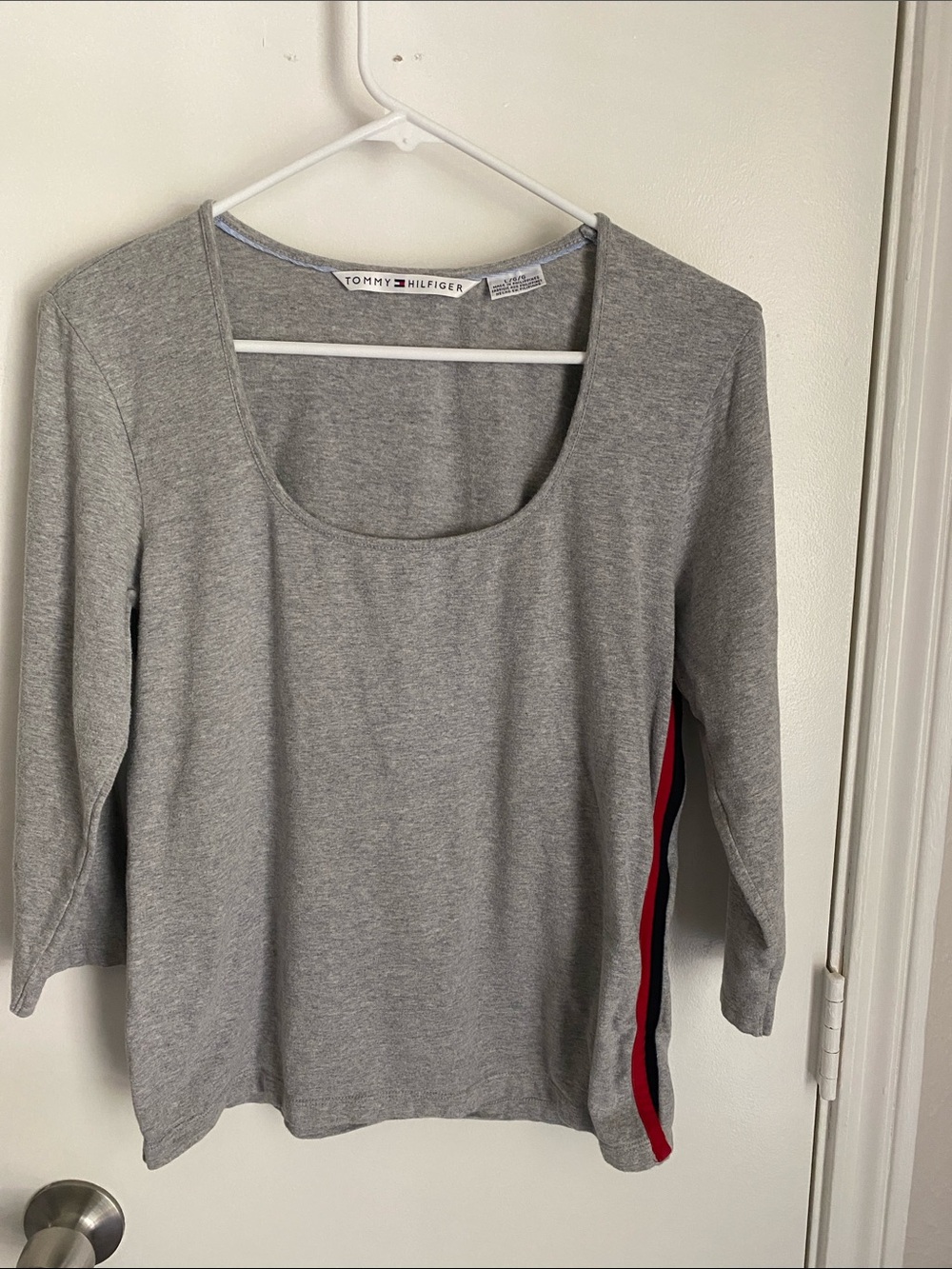 Tommy Hilfiger Gray Scoop Neck 3/4 Sleeve Top with Red & Navy Side Stripe